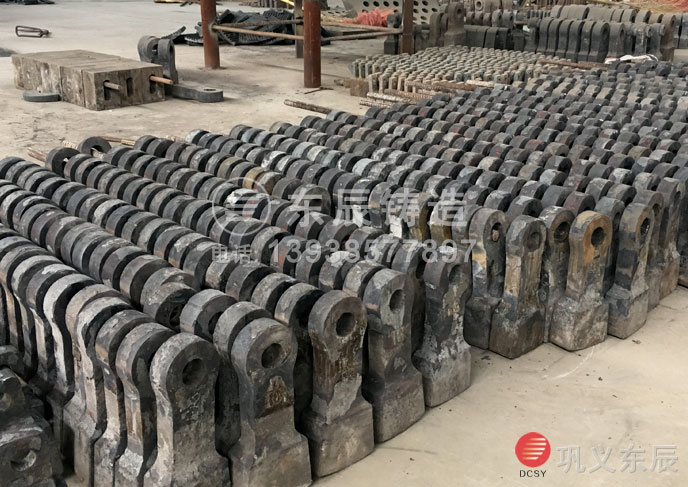 東辰鑄造高鉻合金復合錘頭發(fā)往吉安市